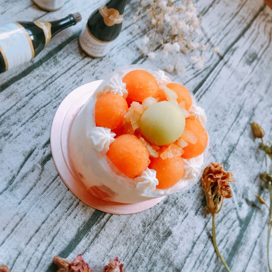 品味歐洲鮮奶油 哈密瓜雙色慕斯蛋糕